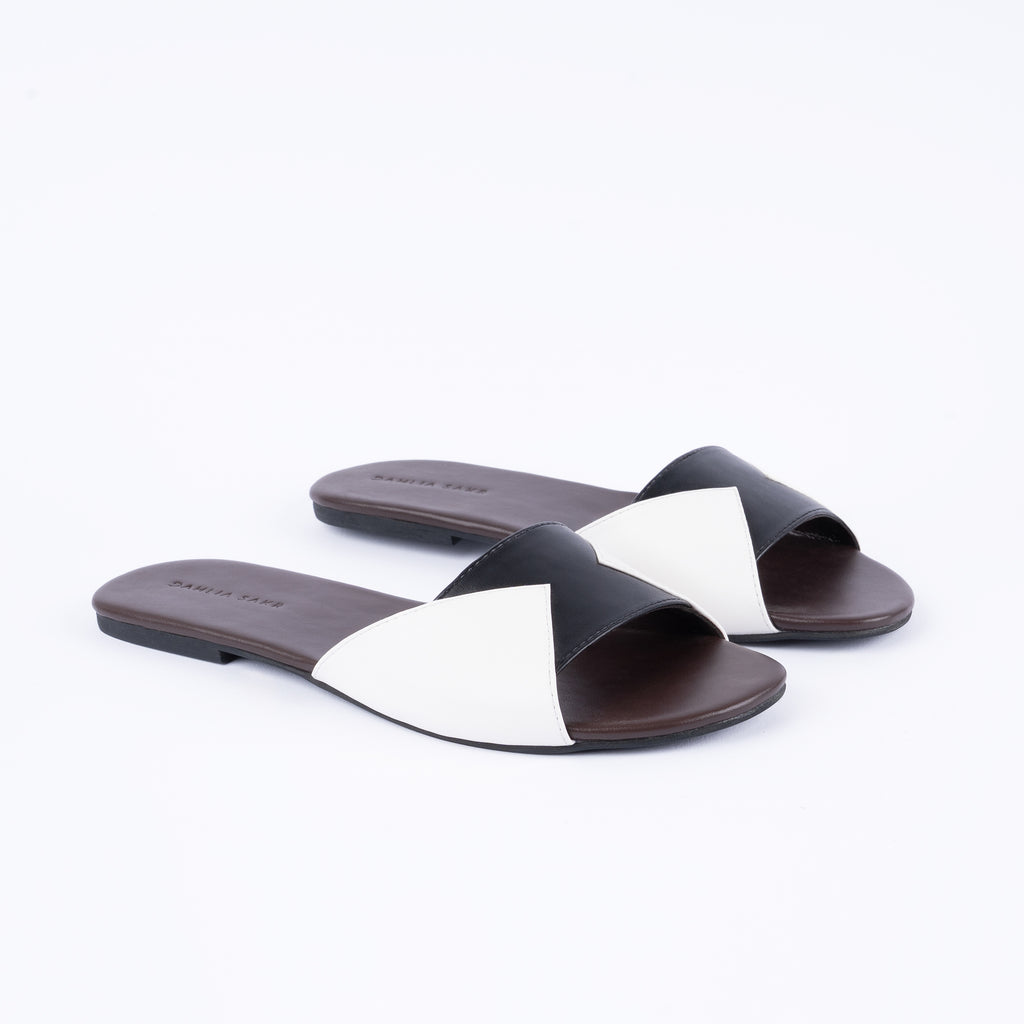 Symmetry Noir Flats