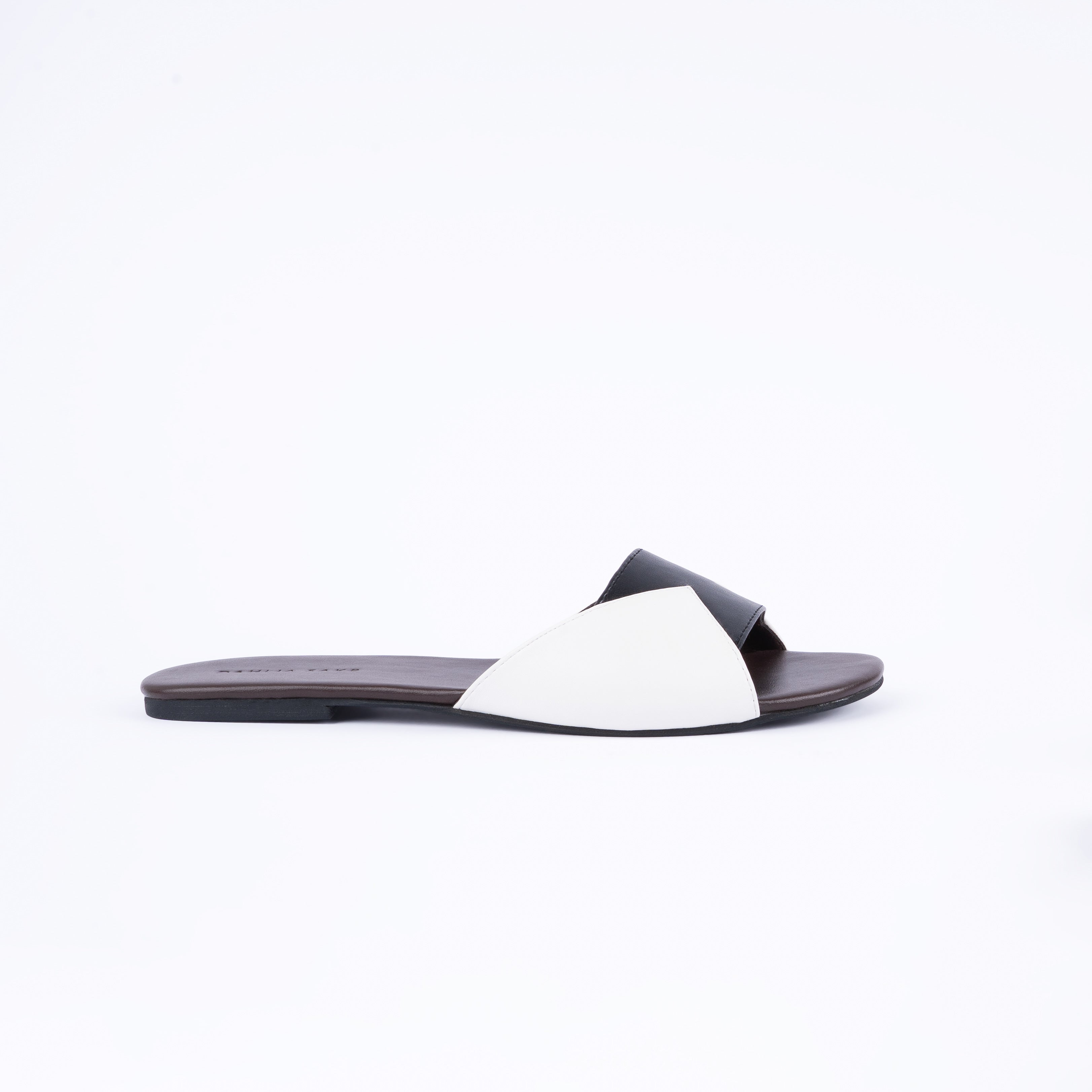 Symmetry Noir Flats