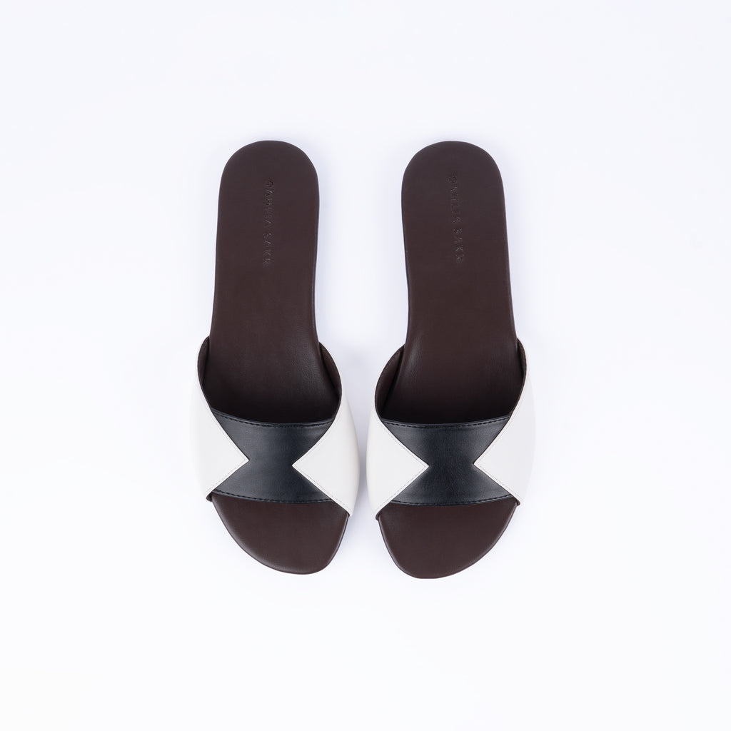 Symmetry Noir Flats